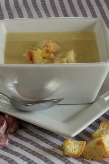 sopa de ajo receta